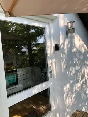 Ein Balkon oder eine Terrasse in der Unterkunft Charmante Ferienwohnung mit Balkon im 5-Seen-Land