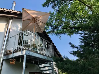 Das Gebäude in dem sich die Ferienwohnung befindet