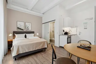 Ein Bett oder Betten in einem Zimmer der Unterkunft Limehome Munich Fritz-Erler Str