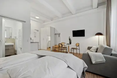 Ein Bett oder Betten in einem Zimmer der Unterkunft Limehome Munich Fritz-Erler Str