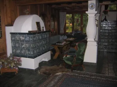 Ein Sitzbereich in der Unterkunft Panoramahotel Karwendelhof