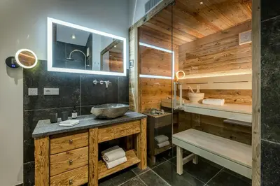 Ein Badezimmer in der Unterkunft Chiemsee Chalet