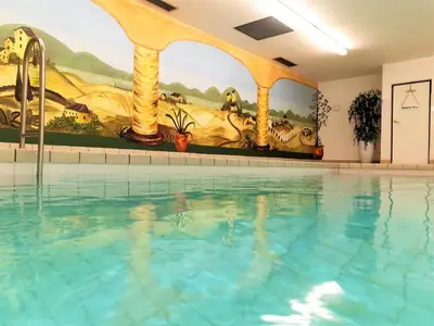 Der Swimmingpool an oder in der Nähe von Ferienwohnung Royal Walchensee