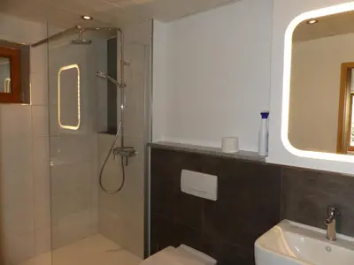 Ein Badezimmer in der Unterkunft Truchtling Appartements