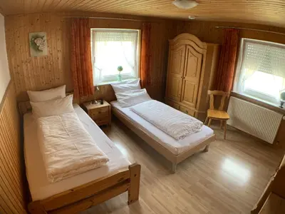 Ein Bett oder Betten in einem Zimmer der Unterkunft Zimmervermietung Ziegltrum