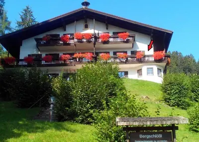 Ein Garten an der Unterkunft Ferienwohnanlage Bergschlößl Appartement Nr18