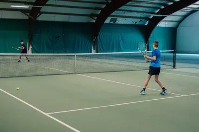 Tennis und/oder Squash in der Unterkunft Sporthotel Neuburg oder in der Nähe