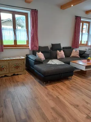 Ein Sitzbereich in der Unterkunft MoarHof Feilnbach