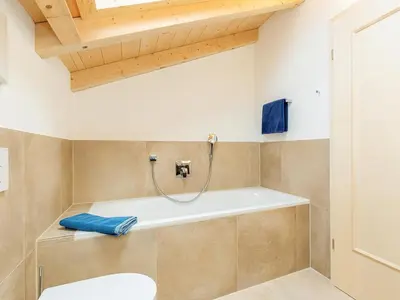 Ein Badezimmer in der Unterkunft Chiemgauferienwohnungen - Maier