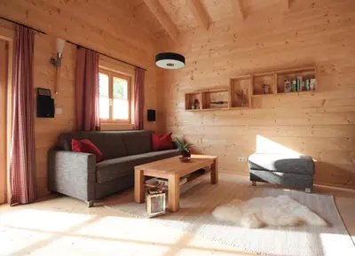 Ein Sitzbereich in der Unterkunft Chalet Chiemgau