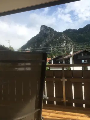 Ein allgemeiner Bergblick oder ein Berglick von der Ferienwohnung aus