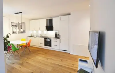 Küche/Küchenzeile in der Unterkunft Modern apartment near downtown