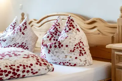 Ein Bett oder Betten in einem Zimmer der Unterkunft Gasthof zur Post