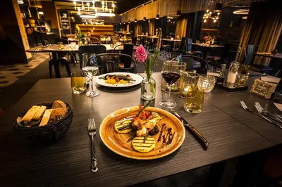 Essen im Hotel oder in der Nähe