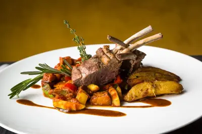 Essen im Hotel oder in der Nähe