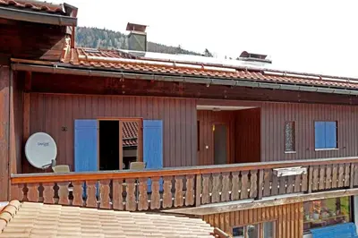 Das Gebäude in dem sich die Ferienwohnung befindet