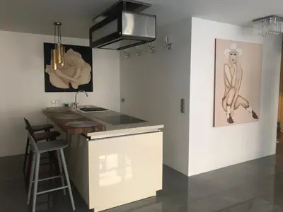 Küche/Küchenzeile in der Unterkunft Luxurious 2 Bedroom Apartment Old City