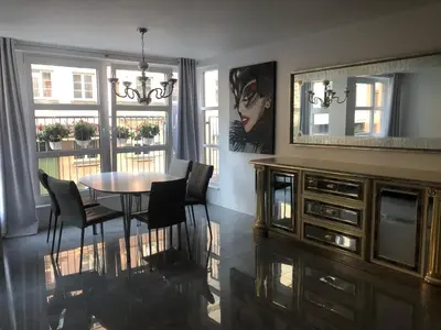 Küche/Küchenzeile in der Unterkunft Luxurious 2 Bedroom Apartment Old City