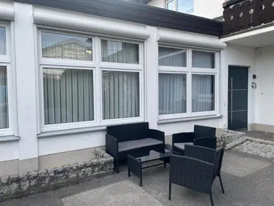 Das Gebäude in dem sich die Ferienwohnung befindet