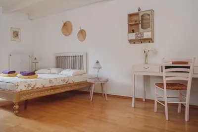 Ein Bett oder Betten in einem Zimmer der Unterkunft Wohnung im Herzen Diessens