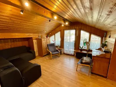 Ein Sitzbereich in der Unterkunft Ferienwohnung am Chiemsee