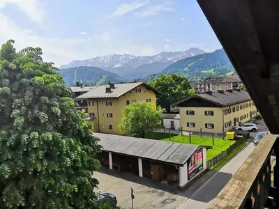 Ein allgemeiner Bergblick oder ein Berglick von der Ferienwohnung aus