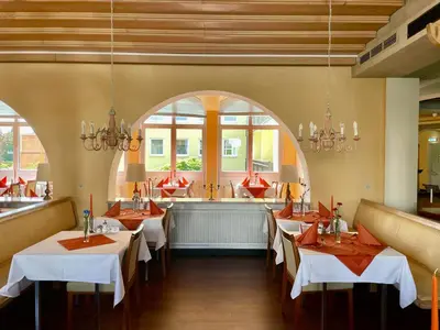 Ein Restaurant oder anderes Speiselokal in der Unterkunft Morada Hotel Bad Wörishofen