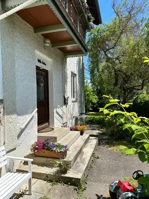 Ein Garten an der Unterkunft Villa Anton