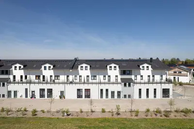 Das Gebäude in dem sich das Aparthotel befindet