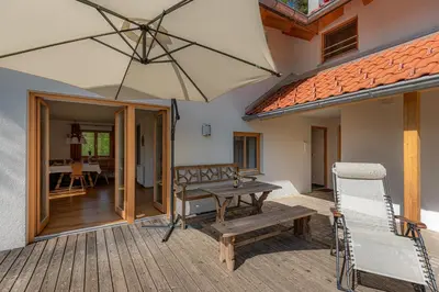 Ein Balkon oder eine Terrasse in der Unterkunft Ferienhaus Schlierachtal