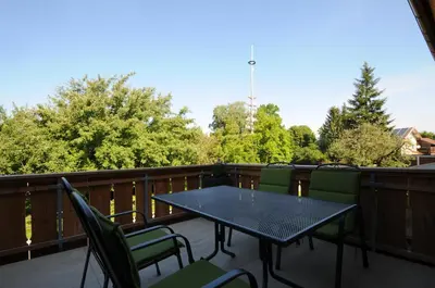 Ein Balkon oder eine Terrasse in der Unterkunft Alpenblick am Chiemsee