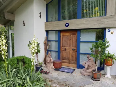 Ein Garten an der Unterkunft Ferienwohnung im Gartenparadies