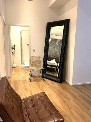 Ein Sitzbereich in der Unterkunft Loft directly next to Oktoberfest and downtown