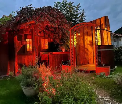Ein Garten an der Unterkunft Suite Sinja Erlebnisferienwohnung
