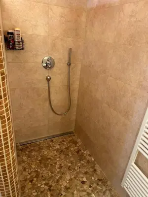 Ein Badezimmer in der Unterkunft Suite Sinja Erlebnisferienwohnung