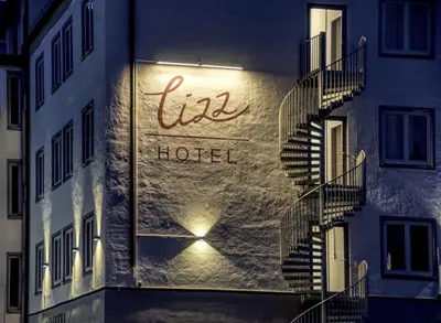 Das Gebäude in dem sich das Hotel befindet