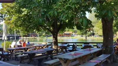 Ein Restaurant oder anderes Speiselokal in der Unterkunft Haus Seehuber