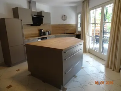 Küche/Küchenzeile in der Unterkunft Huge and Calm Apartment in Central Garmisch