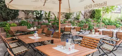 Ein Restaurant oder anderes Speiselokal in der Unterkunft Landhotel Gasthof Huber