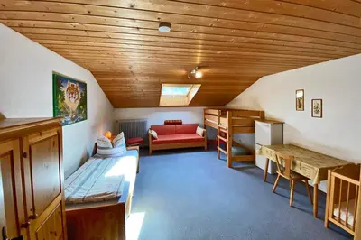 Ein Sitzbereich in der Unterkunft Ferienwohnung Schäffer