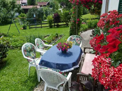 Ein Garten an der Unterkunft Ferienwohnung Kaiserblick