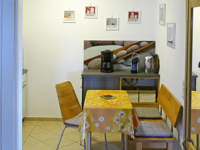 Ein Sitzbereich in der Unterkunft Ferienwohnung Schmidt