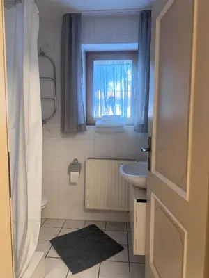 Ein Badezimmer in der Unterkunft Ferienwohnung Schwinghammer