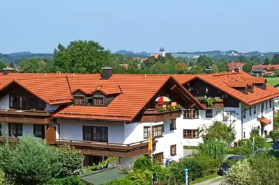 Das Gebäude in dem sich die Ferienwohnung befindet
