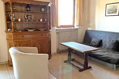 Ein Sitzbereich in der Unterkunft Ferienwohnung Samerhof Langenscheidt