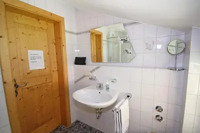Ein Badezimmer in der Unterkunft Bauernhof Ertlhof