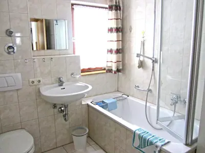 Ein Badezimmer in der Unterkunft Ferienwohnung Haus Jennerwein