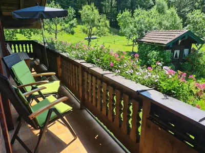 Ein Garten an der Unterkunft Ferienwohnungen Hamberger