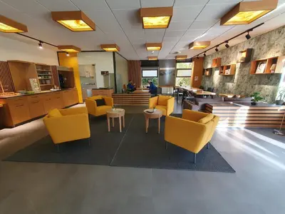 Ein Sitzbereich in der Unterkunft my MINGA Airport serviced Apartments