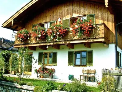 Ein Garten an der Unterkunft Ferienwohnungen Nutz